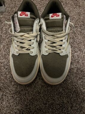 Travis Scott reverse mocha size 10 men’s